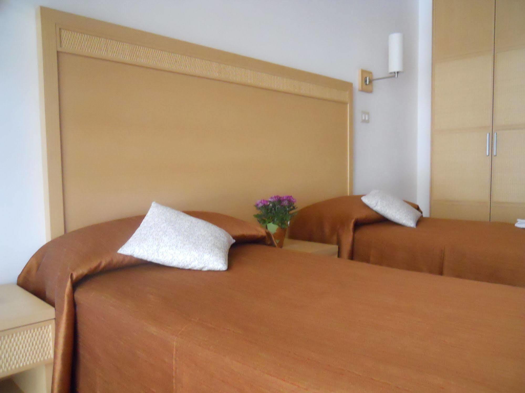 Catania Crossing B&B - Rooms & Comforts Экстерьер фото